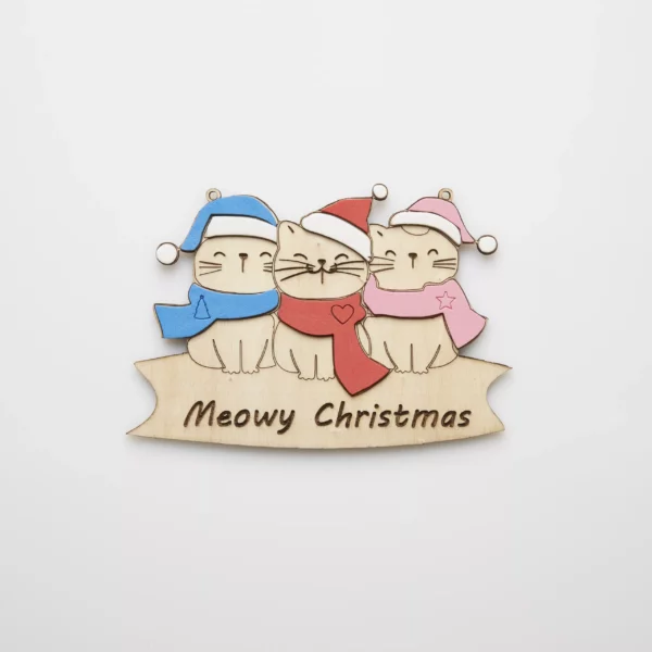 Meowy Christmas è una simpatica decorazione in legno con dei festosi gattini, personalizzabile